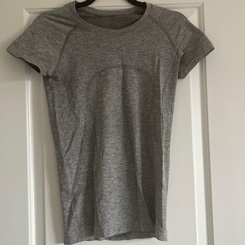Lululemon swiftly tee
